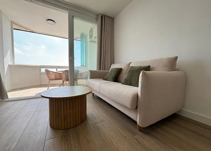 Atico 1 Con Vistas Frontales Al Mar By Sur フエンヒロラ